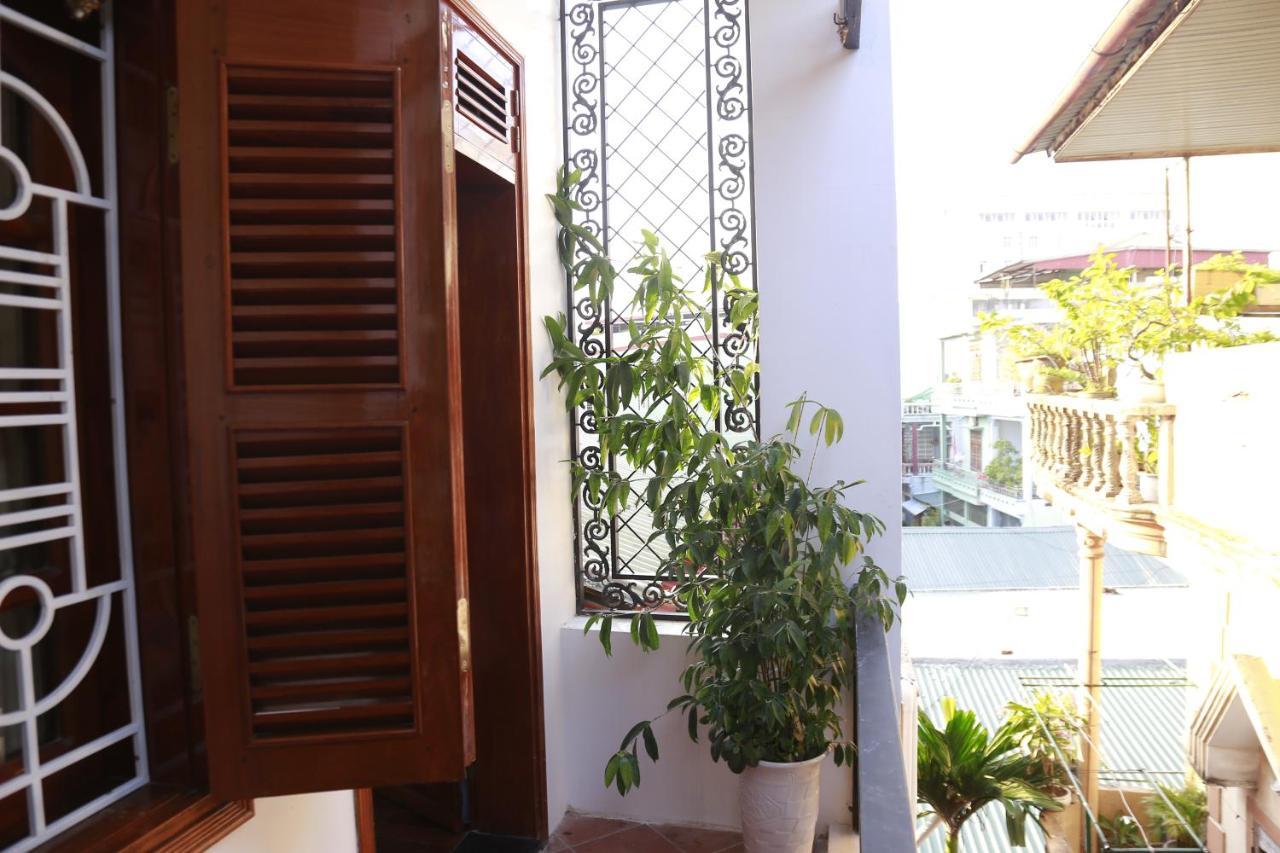 Moon & Sun Hotel Hue Luaran gambar