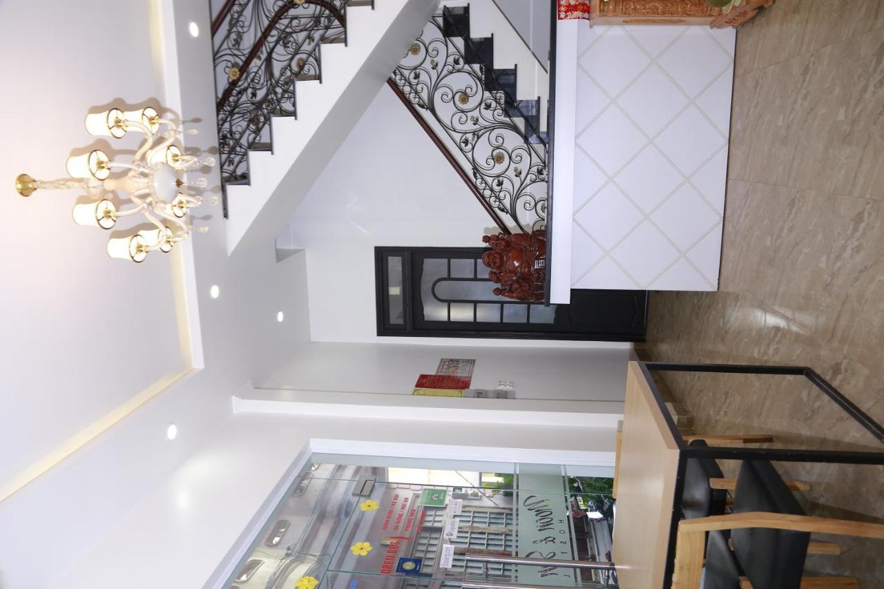 Moon & Sun Hotel Hue Luaran gambar