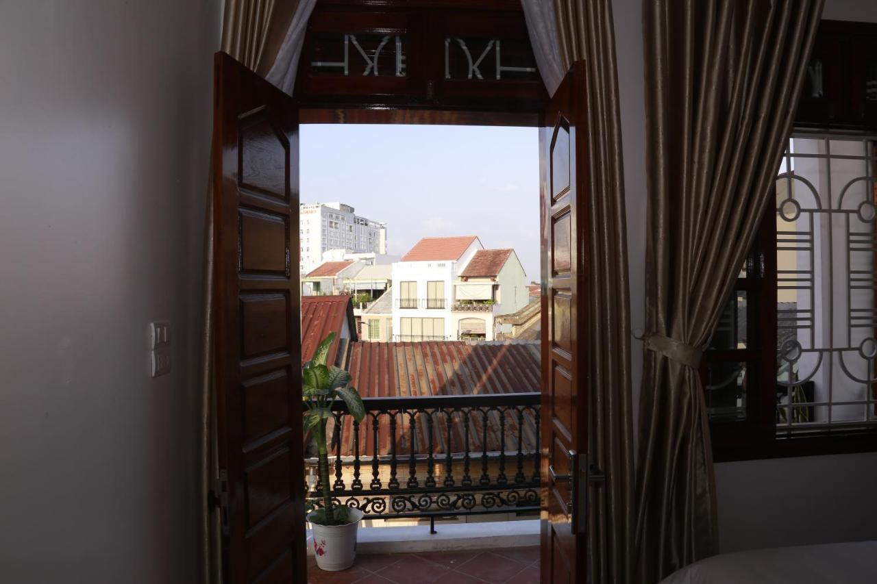 Moon & Sun Hotel Hue Luaran gambar